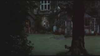 Vincent Price sings When Day is Done