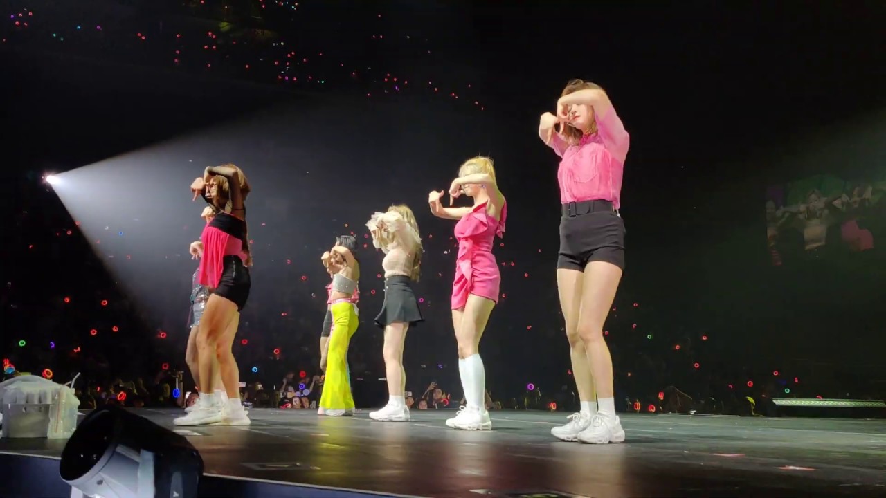 TWICE (트와이스) - Like Ooh-Ahh + TT | Newark 19.07.21 | 