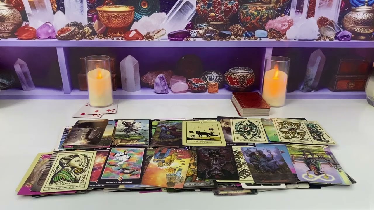 AQUARIUS   - OBSESSING OVER YOUR FACE... AQUARIUS  LOVE TAROT READING