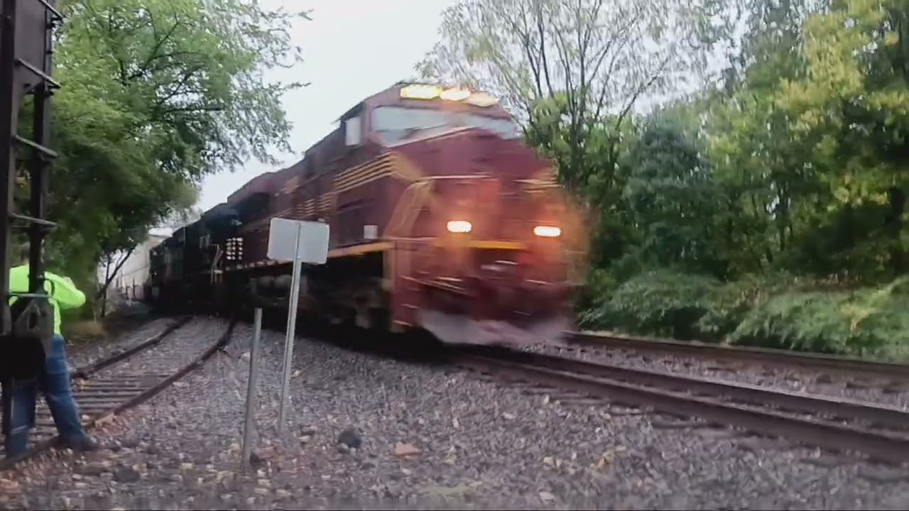 Norfolk Southern 25P Pottstown Colebrookdale Interchange with PRR Heritage unit 8102 