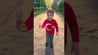 Dondurma yerken donup kalan tatlı KUZEY