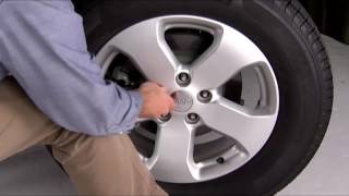 Jacking and Tire Changing - How to change a tire on 2017 Jeep Grand Cherokee