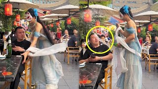 Where Is This Man Looking? Beautiful Counterattack!🤭|Nhân Viên Bá Đạo Nhất Trung Hoa