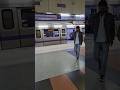 Guys hum gye the delhi metro station vha pr kiya metro ka wait or hume jana tha kashmiri gate #vlog
