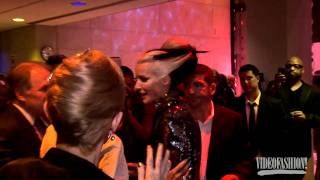 Daphne Guinness FIT Exhibit - Videofashion