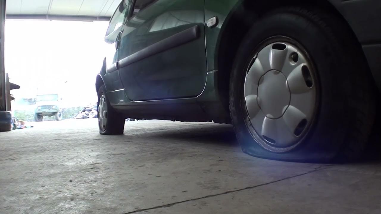 Twingo mit platten Reifen fahren YouTube