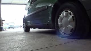 Twingo - Mit Platten Reifen Fahren