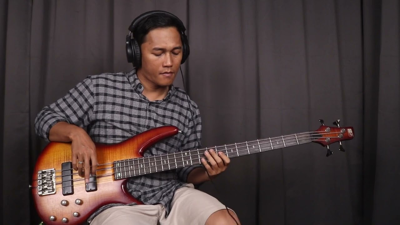 Panic Attack - Dream Theater (bass cover)