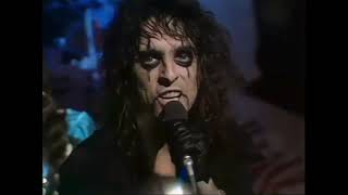 Alice Cooper - School’s Out (Top of the Pops repeat December 28th 1972)