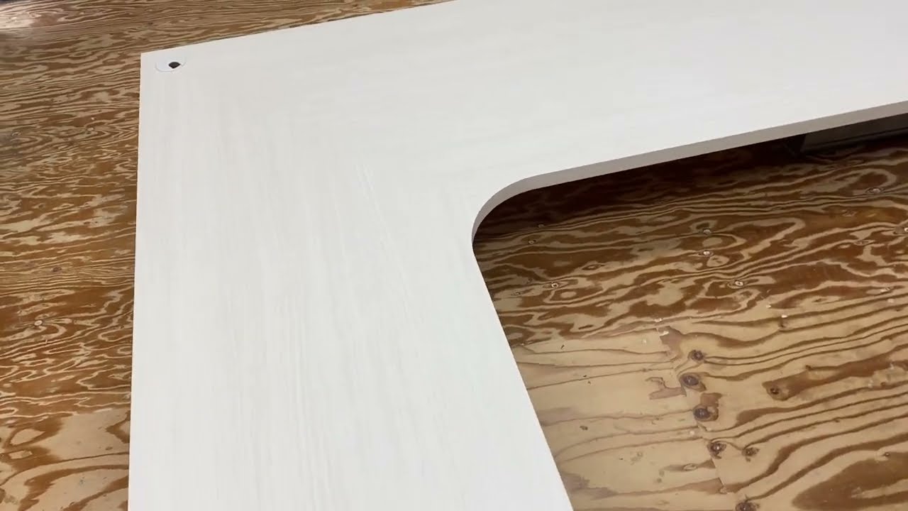 アイカメラミン化粧板TJY-2060KでオーダーメイドしたL字型カウンター