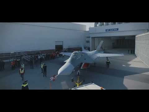 KAAN yeni boyasıyla pist başında! #kaan #millimuharipuçak - video from SavunmaTR