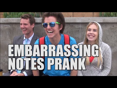 embarrassing-notes-public-prank