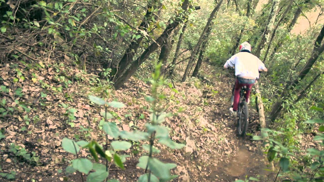 Piste de DH Garéoult