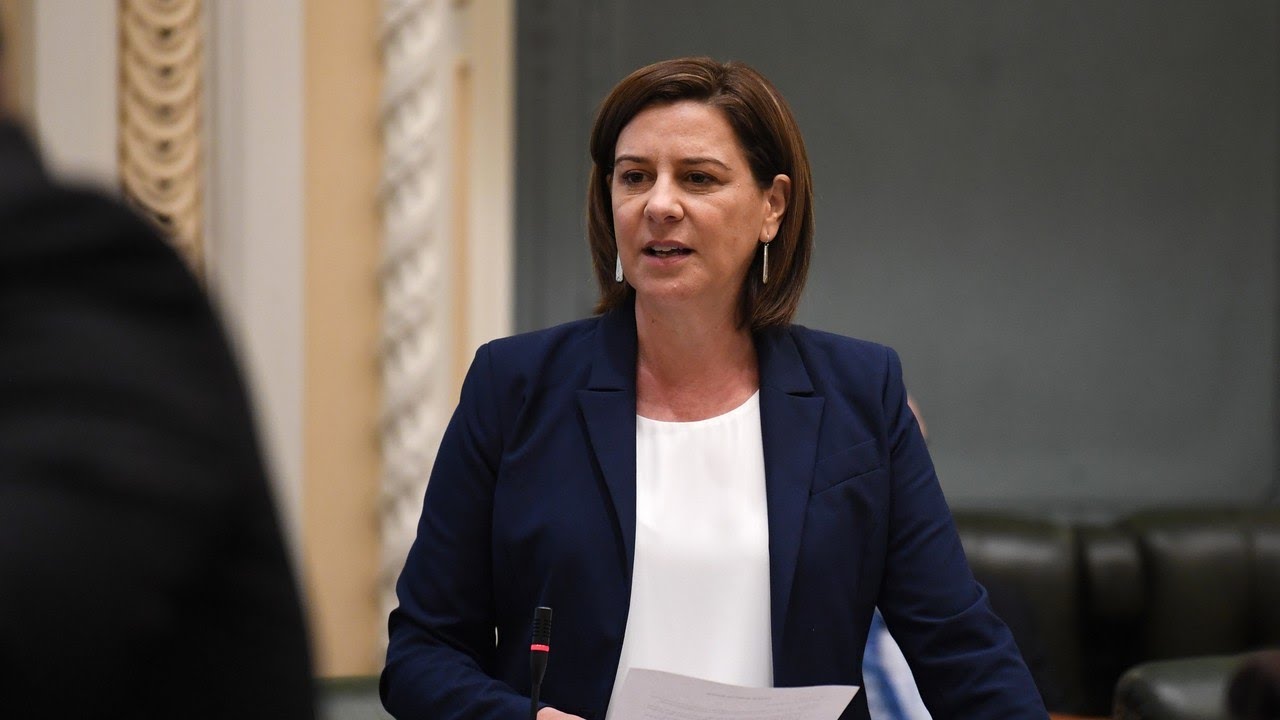 Qld opposition leader criticises Palaszczuk for 'complete incompetence' over pandemic