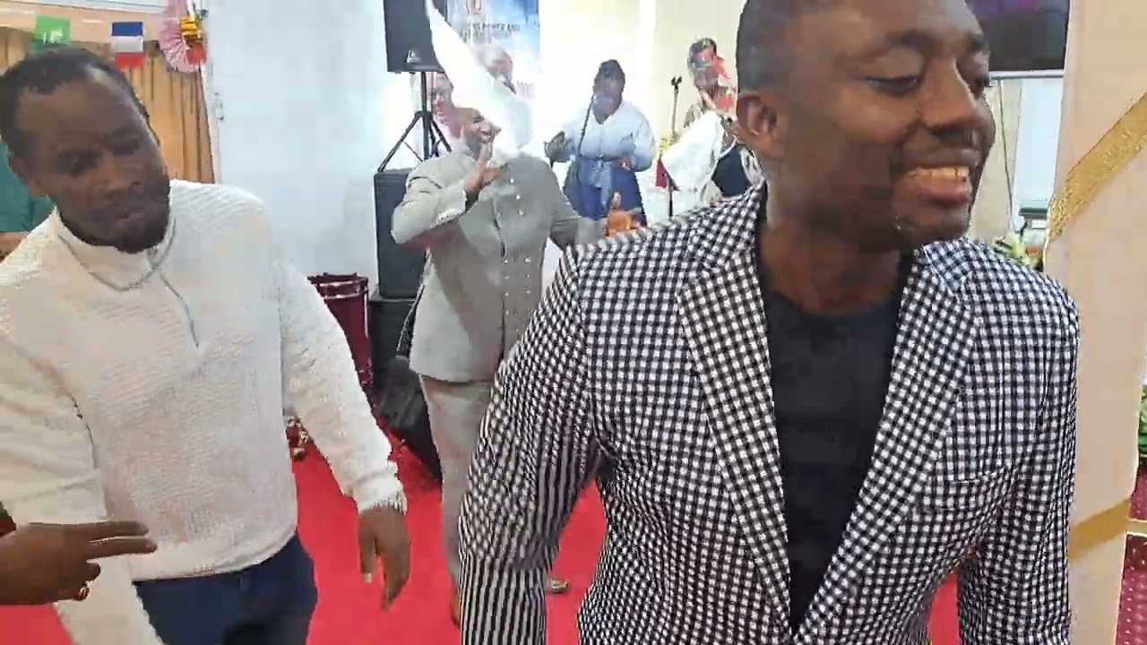 Praises by Ohemaa Eunice 