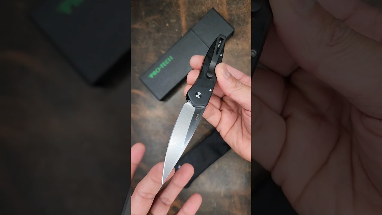 Unboxing ASMR Badass Protech Newport 