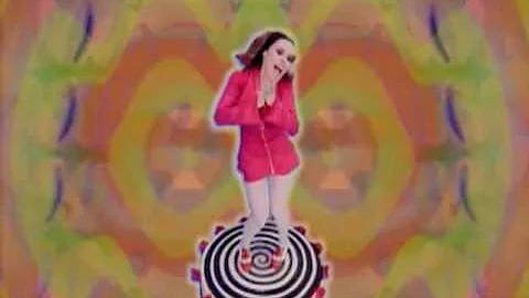 Deee-Lite - Groove Is In The Heart (Official Video)