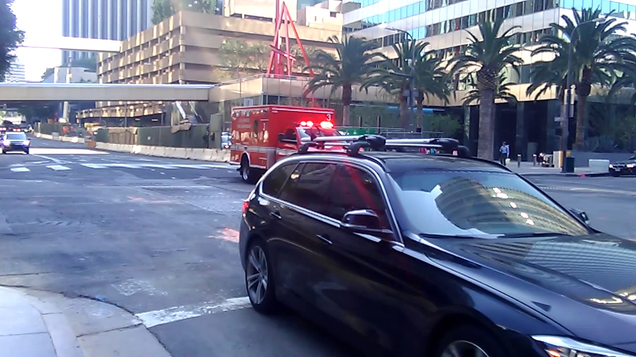 Lafd rescue 3 responding code 3 to a medical emergency - YouTube