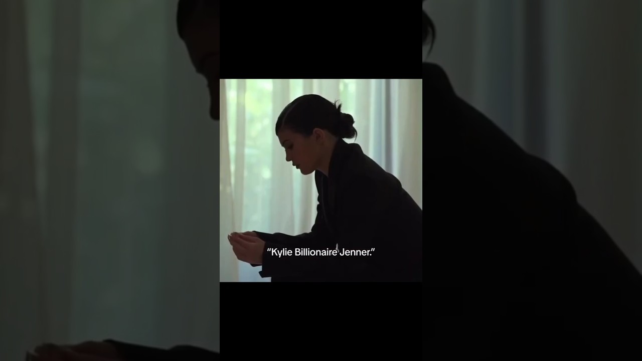 Kylie Jenner: From reality star to billionaire beauty mogul! 💄💰 