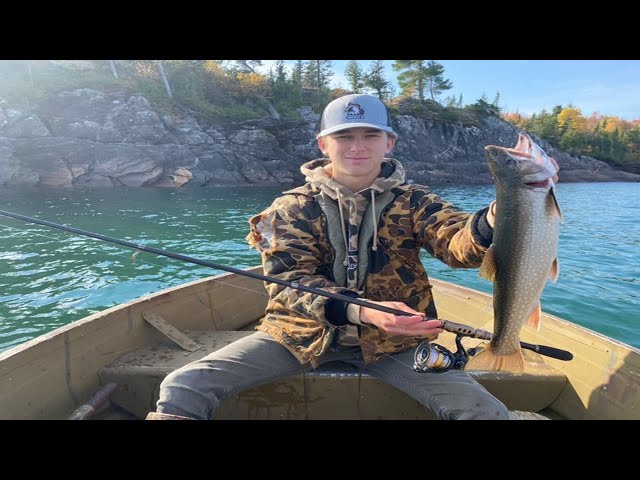 Late Fall Lake Fishing  Test out a Telesopic Fishing Rod 