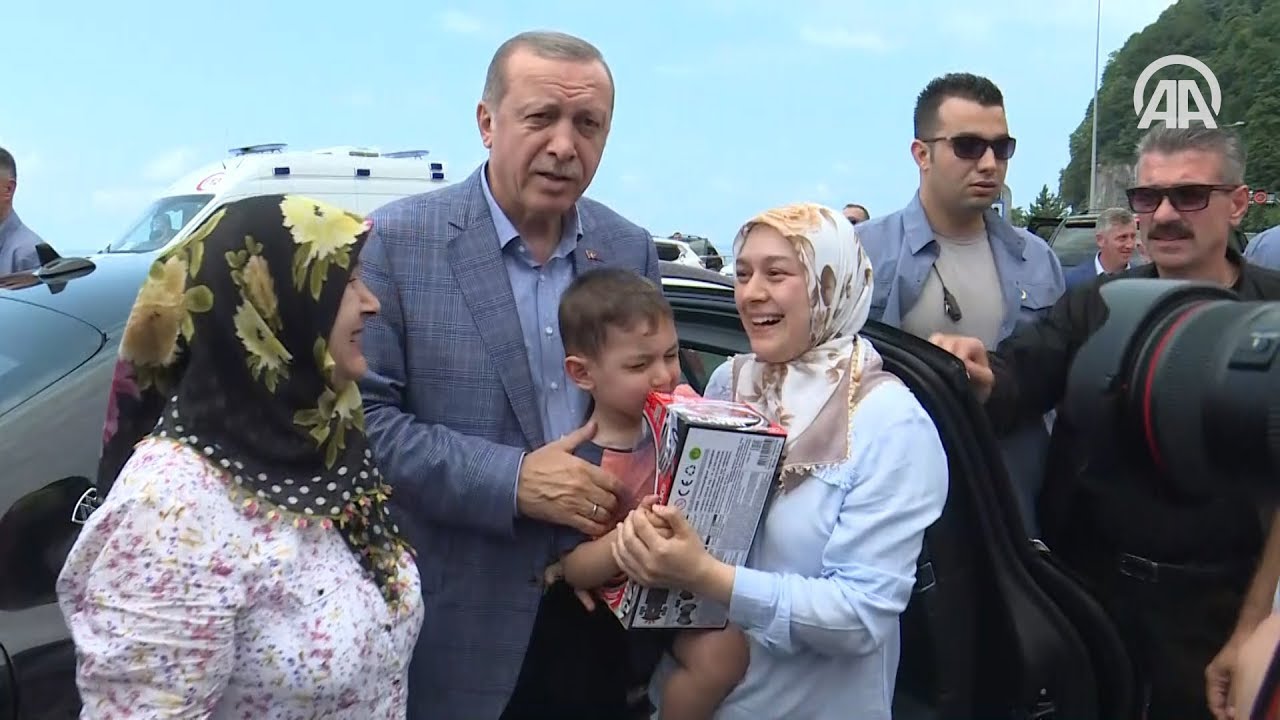 Cumhurbaşkanı Erdoğan vatandaşlarla sohbet etti