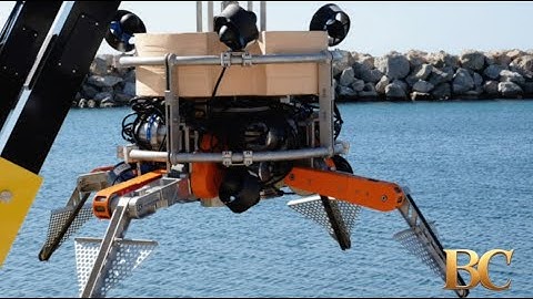 This unmanned underwater robot can remove ocean trash