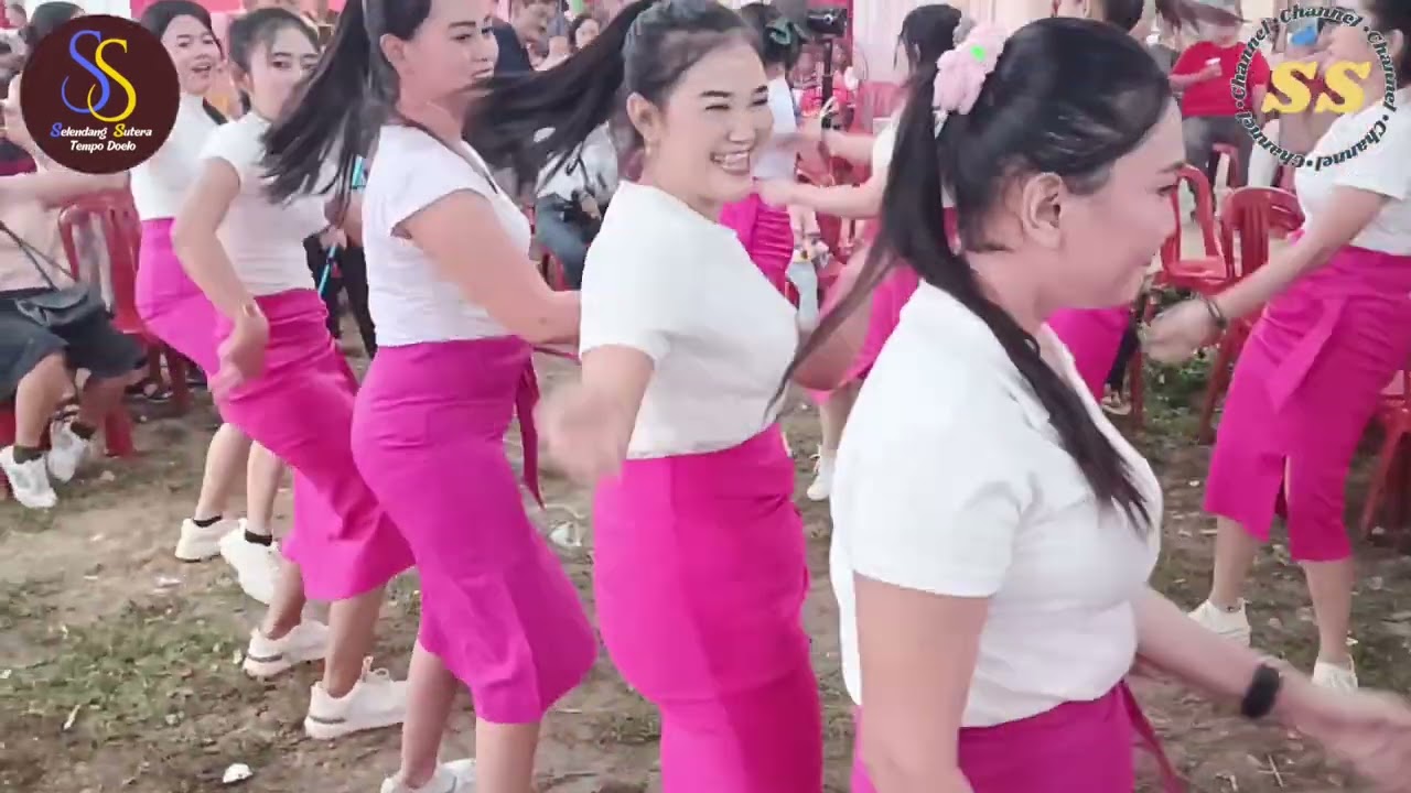 goyang heboh salendang sutra.heboh dan seksi