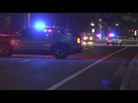 Two killed, one injured in crash on Baymeadows Road - YouTube
