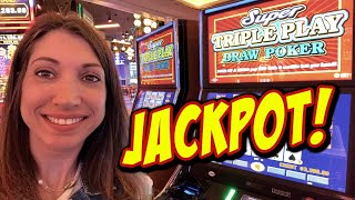 OMG!! 😮 They DEALT it to me! #videopoker #jackpot screenshot 4