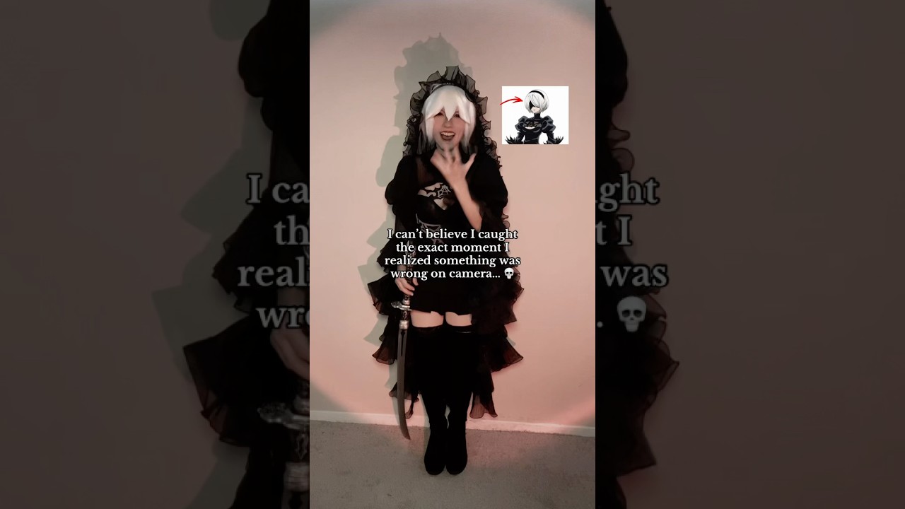 I was like “The songs talking about eyes… why do I have 2… OH SHOOT” #cosplay #cosplayer #2bcosplay