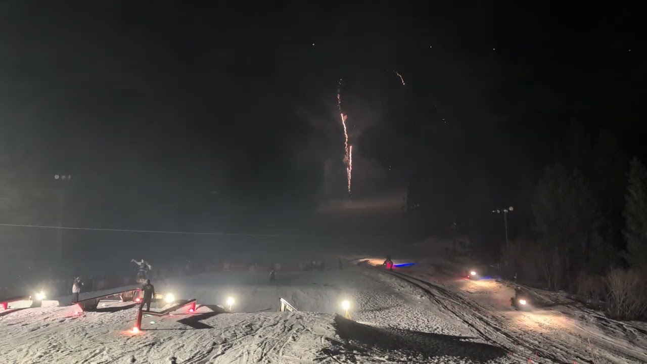 Heavenly big air show 