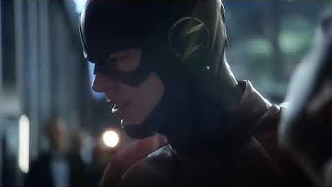 The Flash CW S01E17 Barry Running Through a Truck!!!