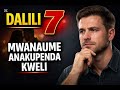 Dalili 7 Za Mwanaume Anayekupenda Kweli Na Unachopaswa Kufanya Ikiwa Hafanyi 