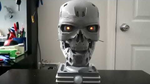 Glowing Eyes Terminator T-800 (from Thingiverse) - Part 3