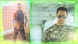 Playing video game with hot male avatars screenshot 4