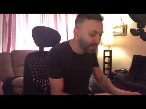 أول مره أتشد لحد ويدخل أوي ف دماغي بجد 