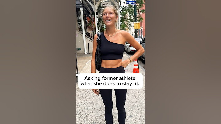 Asking former athlete what she does to stay so fit. 🥍 #workout #fitness #nyc #pilates