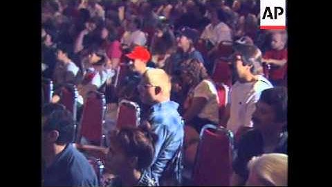 USA: PATHFINDER SPACECRAFT LANDS ON PLANET MARS