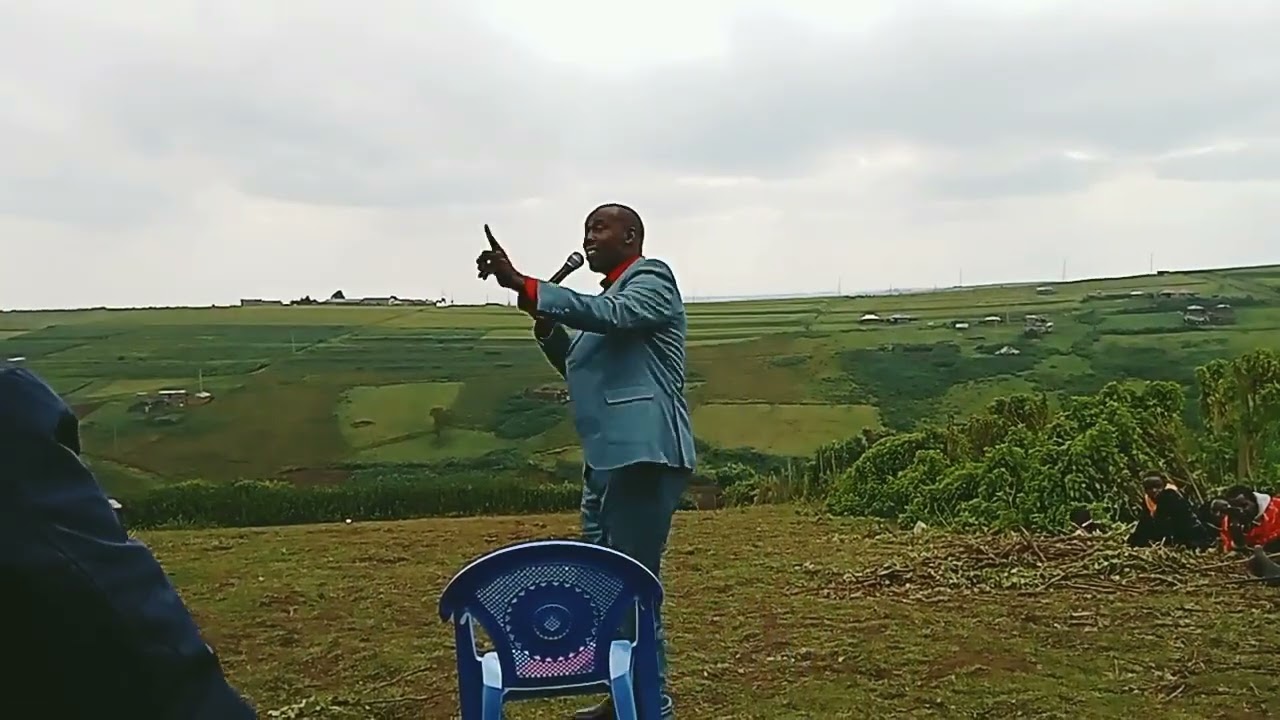 Rev Naiswaku -kipees family prayers 