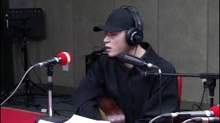 Download lagu 隔壁老樊『我曾』現場