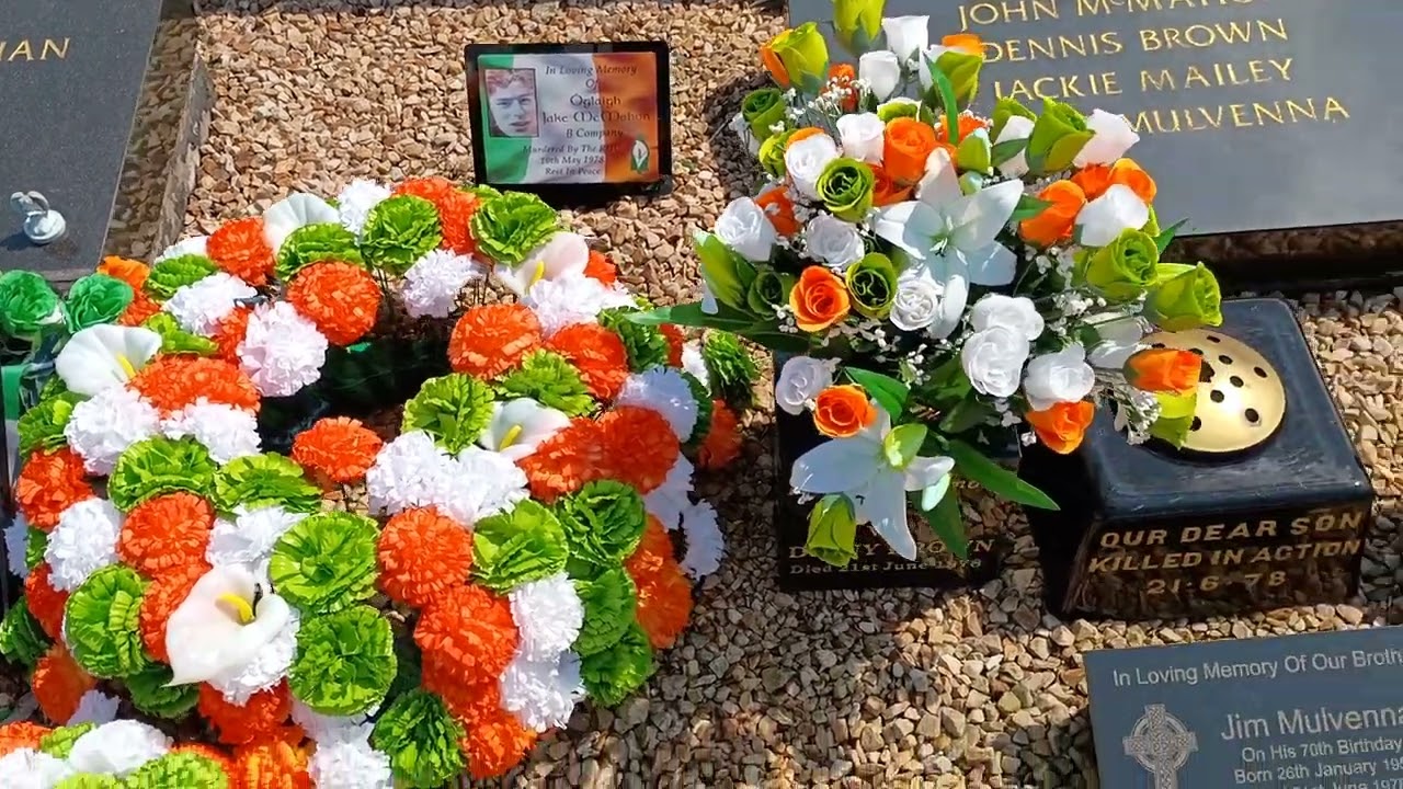 IRA HUNGER STRIKERS GRAVES.