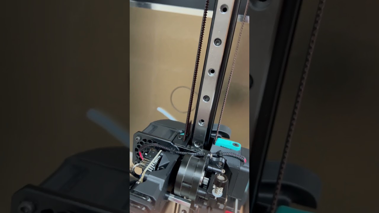 Vcore 4 X Rail wobble sound