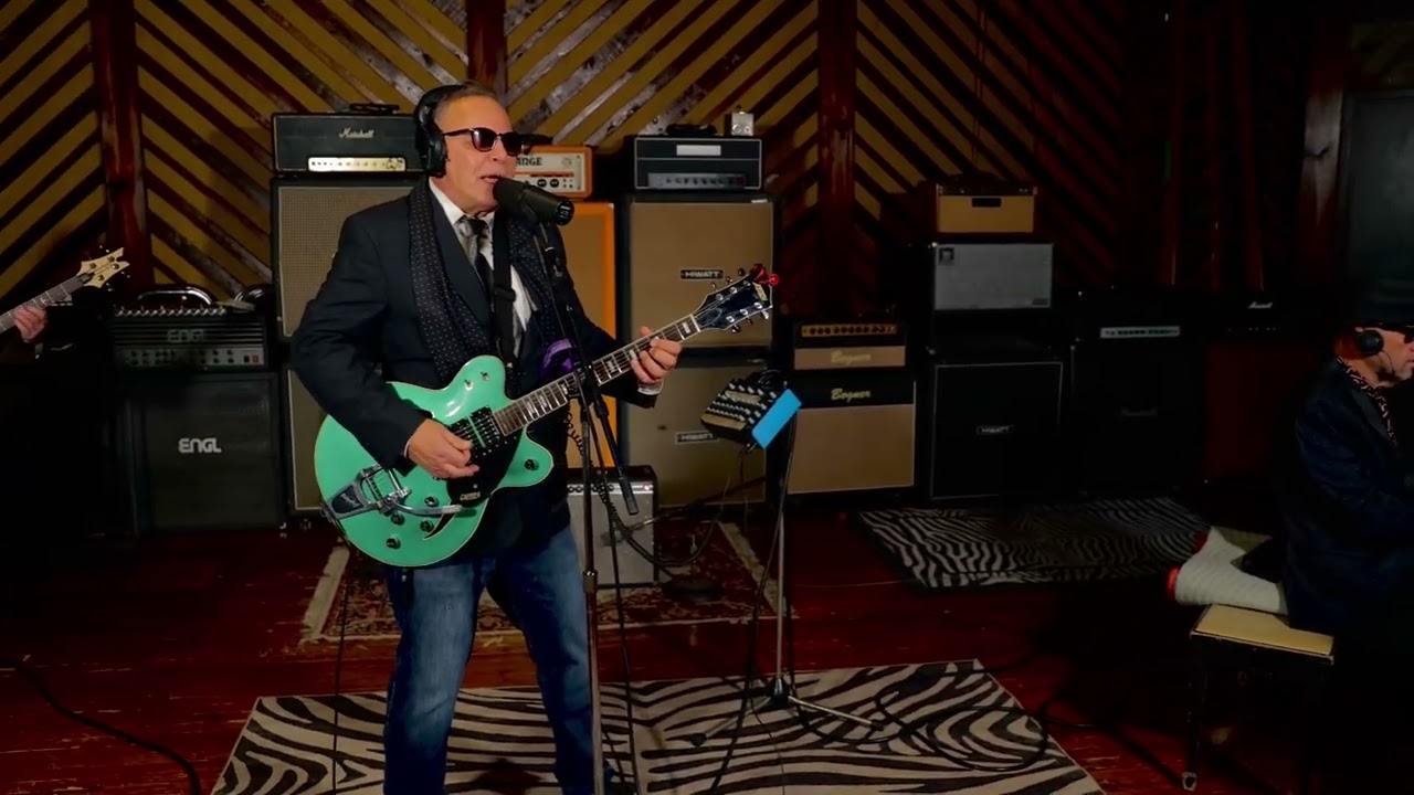 Merry Christmas Baby   Peter Veteska & Blues Train    Recorded live @ Shorefire Recording Studio