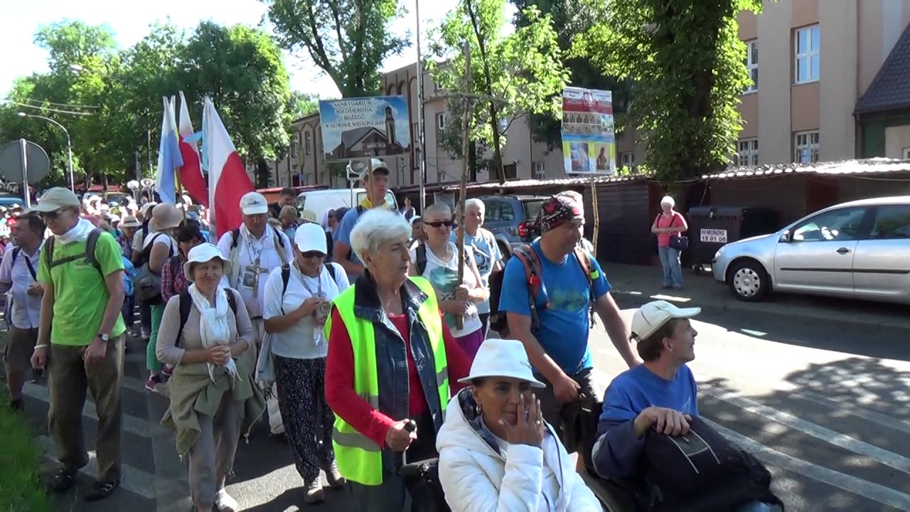Pielgrzymka 2017- Wyjście z Częstochowy - YouTube