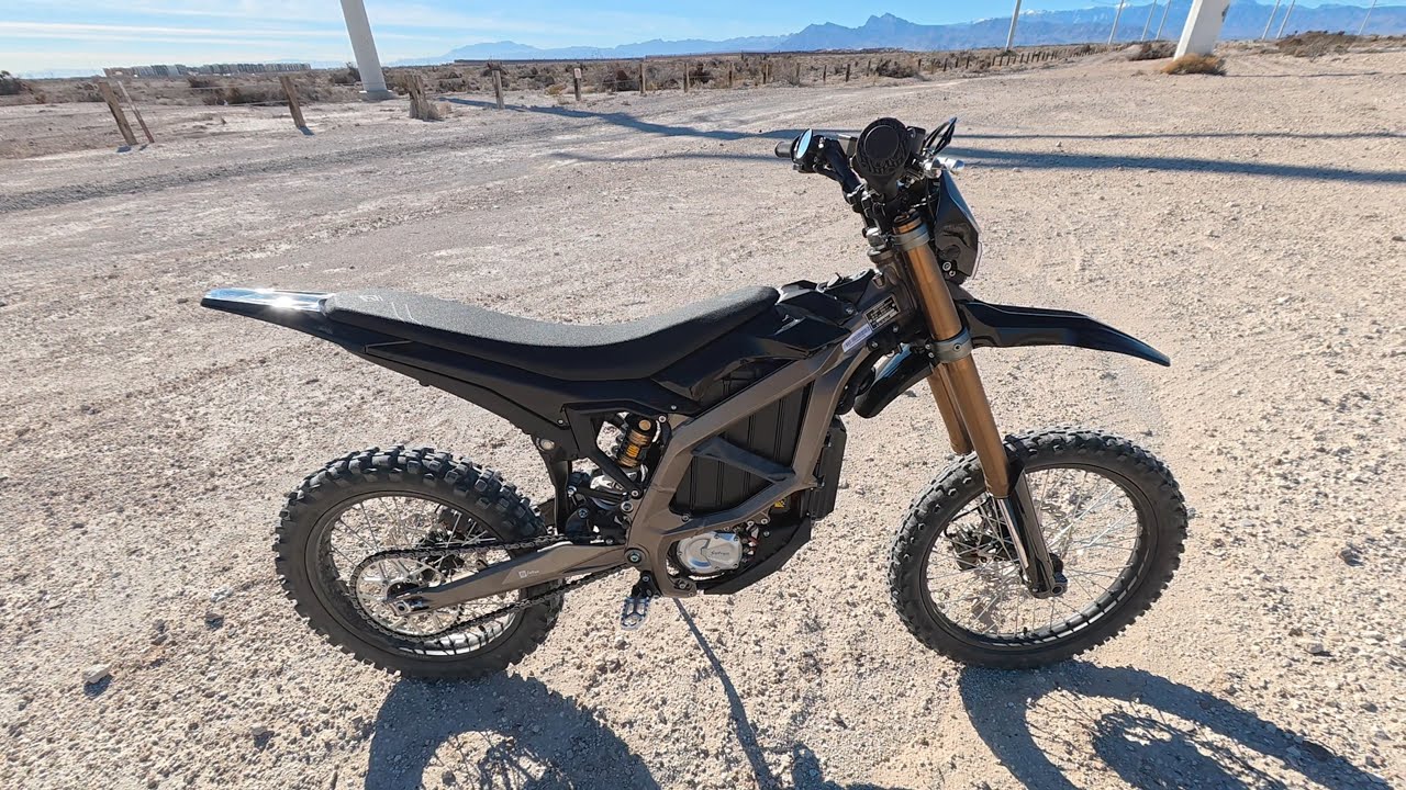 Как безопасно и без риска попасть в неприятности управлять электромотоциклом