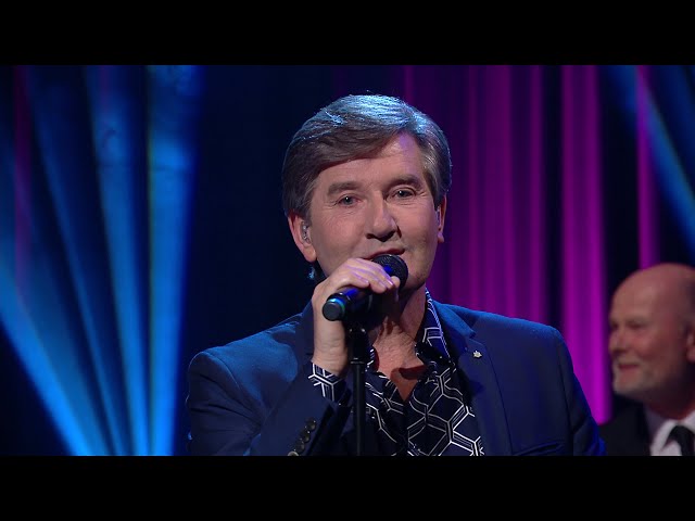 Daniel O'Donnell - 'I just wanna dance with you' | The Late Late Show | RTÉ One class=