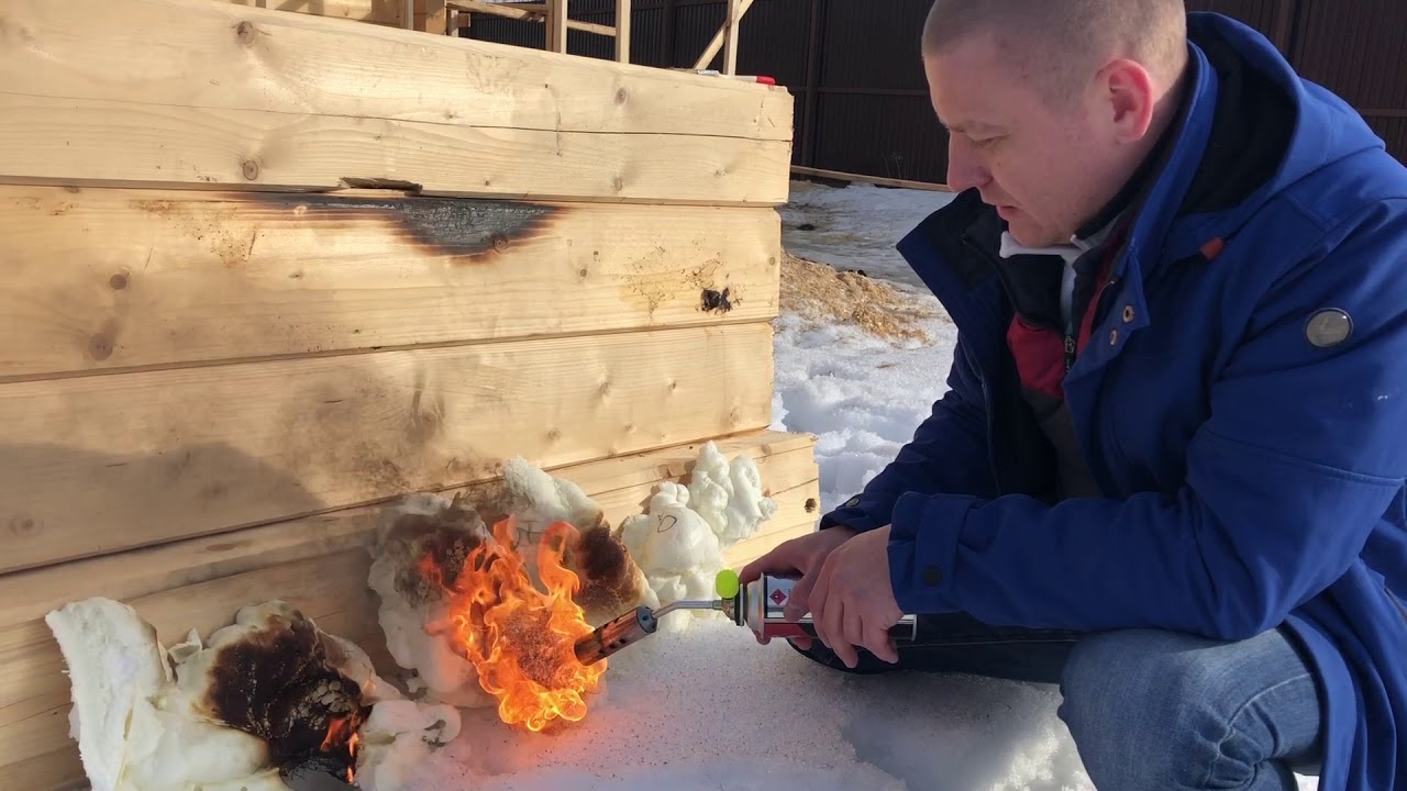 ППУ Горит. Утепление деревянного дома пенополиуретаном. - YouTube