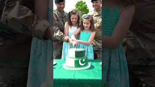 pak army is cutting cake with kids #independenceday #happyindependenceday #shorts #youtubeshorts