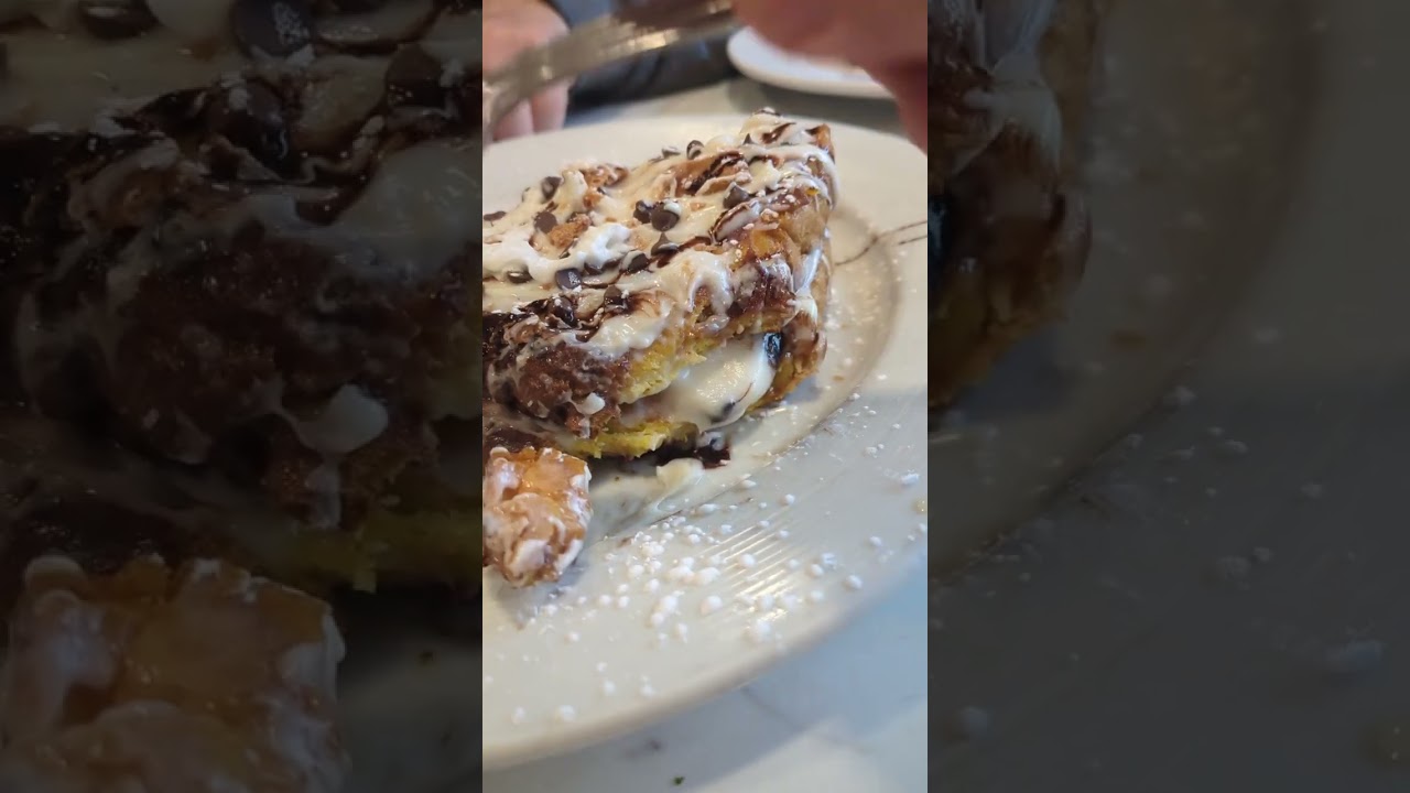Clifton Allwood Diner Cannoli French Toast Taste Test Fast-Food Restaurant Dessert Review Guys