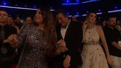 [4K/60FPS] Ariana Grande (feat. Nicki Minaj) - Side To Side (Live @ American Music Awards)